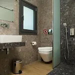 The Victoria 4* Lefkáda