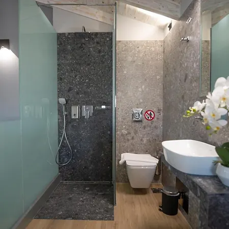 The Victoria Apartahotel