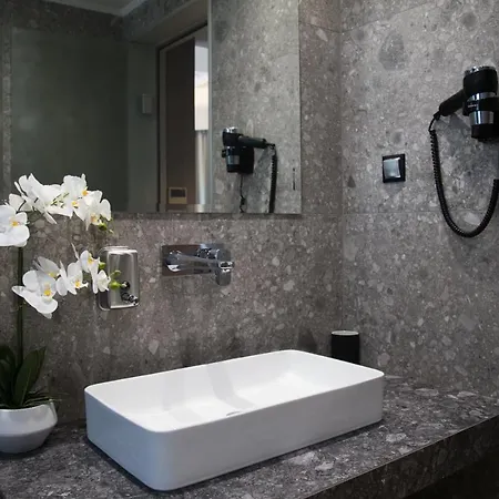 The Victoria Apartahotel