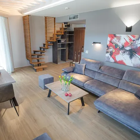 The Victoria Aparthotel 4*