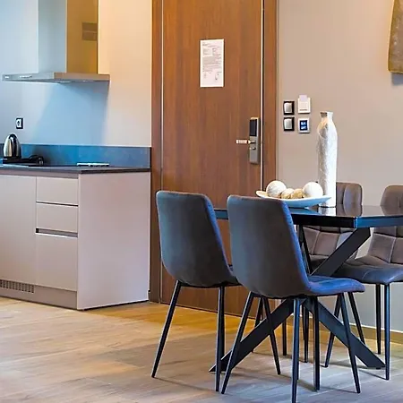 The Victoria Aparthotel 4*